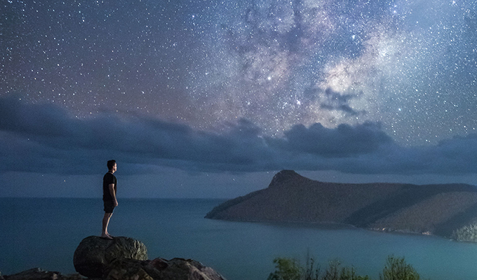 Under a blanket of stars at qualia