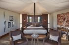 Longitude-131_Ayers-Rock-Uluru_Luxury-Tent-Interior - Click to view larger version
