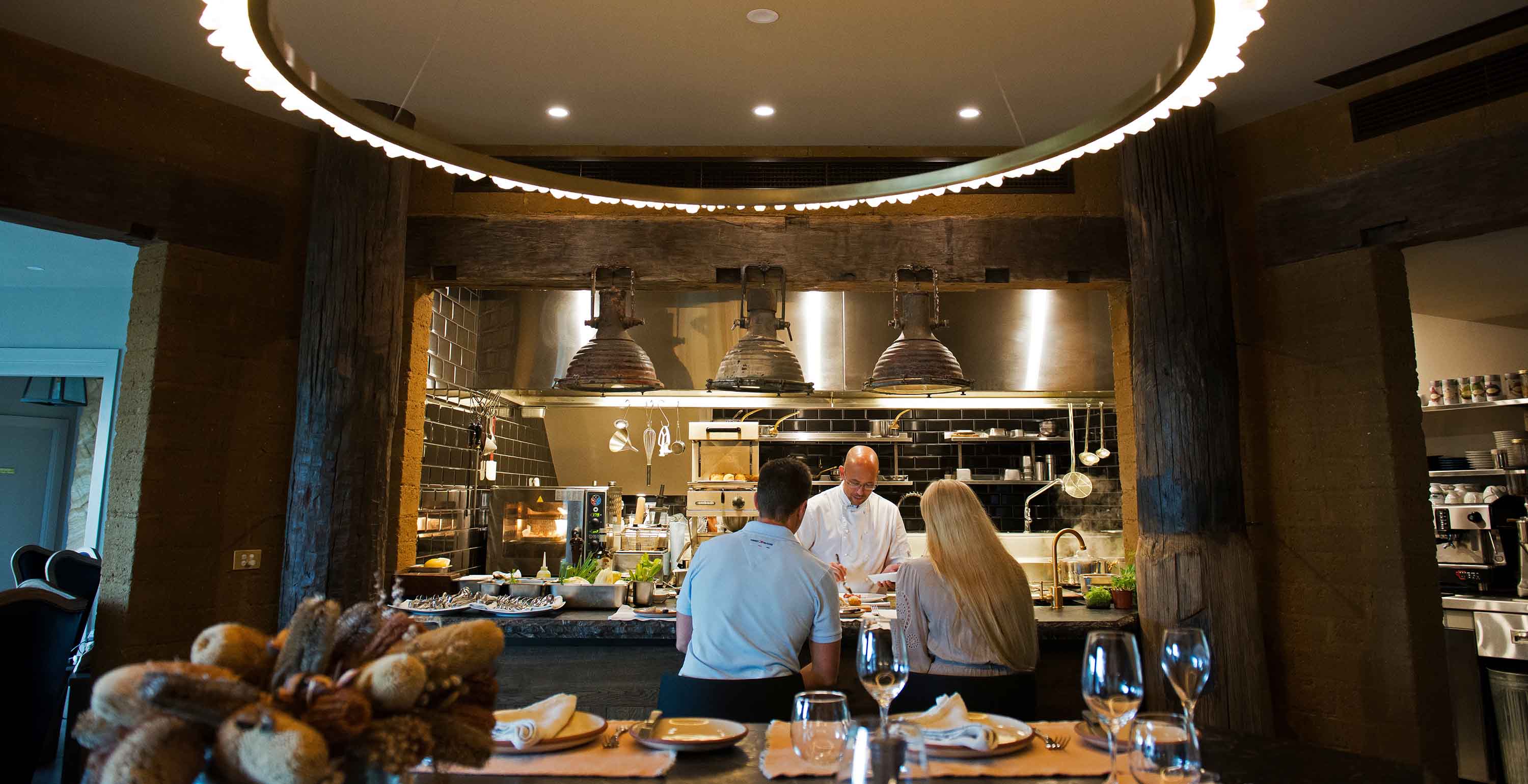 Chefs Table Dining Experience - Luxurylodgesofaustralia.com.au