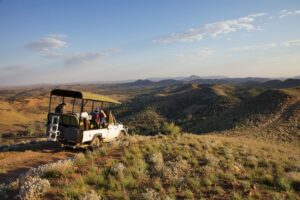 Arkaba_Flinders-Ranges_South-Australia_Landscape-Jeep