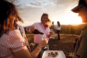 Arkaba_Flinders-Ranges_Sunset-Drinks