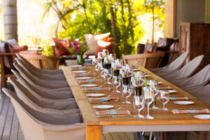 El-Questro-Homestead_The-Kimberley_Cuisine_Dining-Long-Table