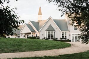 Lake-House_Daylesford_Dairy-Flat-Lodge_Exterior