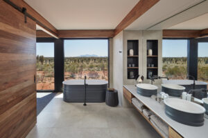 Longitude-131_Ayers-Rock-Uluru_Dune-Pavilion-Bathroom
