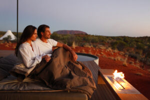 Longitude-131_Ayers-Rock-Uluru_Dune-Pavilion-Terrace-Couple