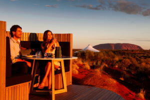 Longitude-131_Ayers-Rock-Uluru_Dune-Top-Dining