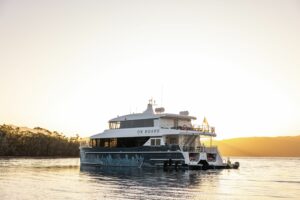On-Board_Odalisque-III_Southwest-Tasmania_Scenery_Bathurst-Harbour_cLean-Timms-scaled