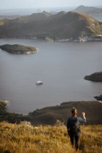 On-Board_Odalisque-III_Southwest-Tasmania_Scenery_Mt-Stokes_cLean-Timms-2-scaled