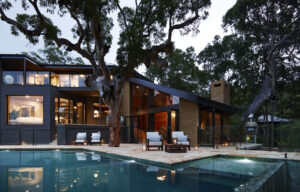 Pretty-Beach-House_Sydney-Surrounds_Lodge-View-Pool