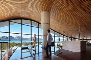 Saffire-Freycinet_Tasmania_Foyer