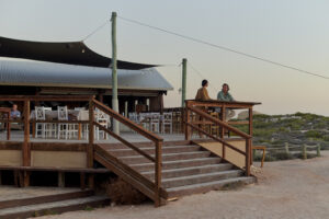 Sal-Salis_Ningaloo-Reef_Lodge-Couple-Deck_LLoA