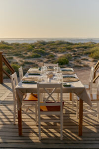 Sal-Salis_Ningaloo-Reef_Lodge-Dining-Deck_LLoA