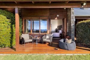 Spicers-Peak-Lodge_Scenic-Rim-Queensland_Lodge-Suite-Deck-Exterior